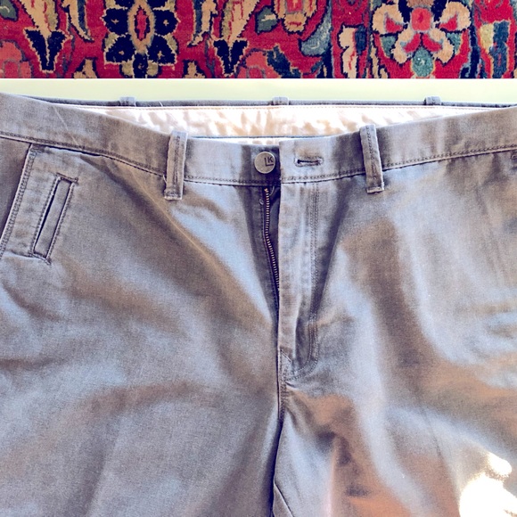 Men’s straight leg Life Khaki pants in 40/32 - Picture 3 of 5